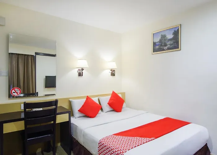 Oyo 371 Grand Eastern Hotel
