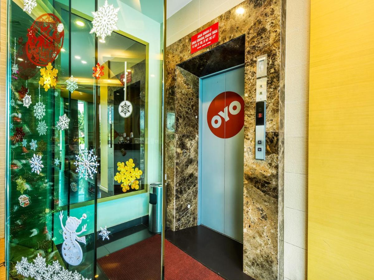 Oyo 371 Grand Eastern Hotel