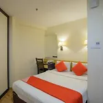 Oyo 371 Grand Eastern Hotel