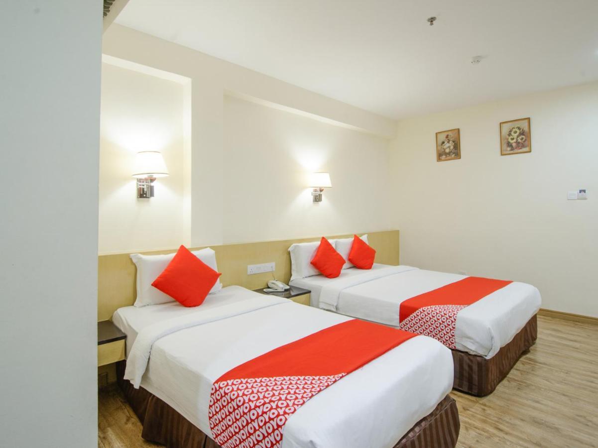 Oyo 371 Grand Eastern Hotel