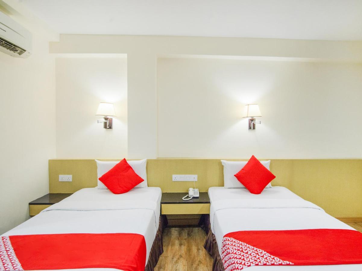 Oyo 371 Grand Eastern Hotel