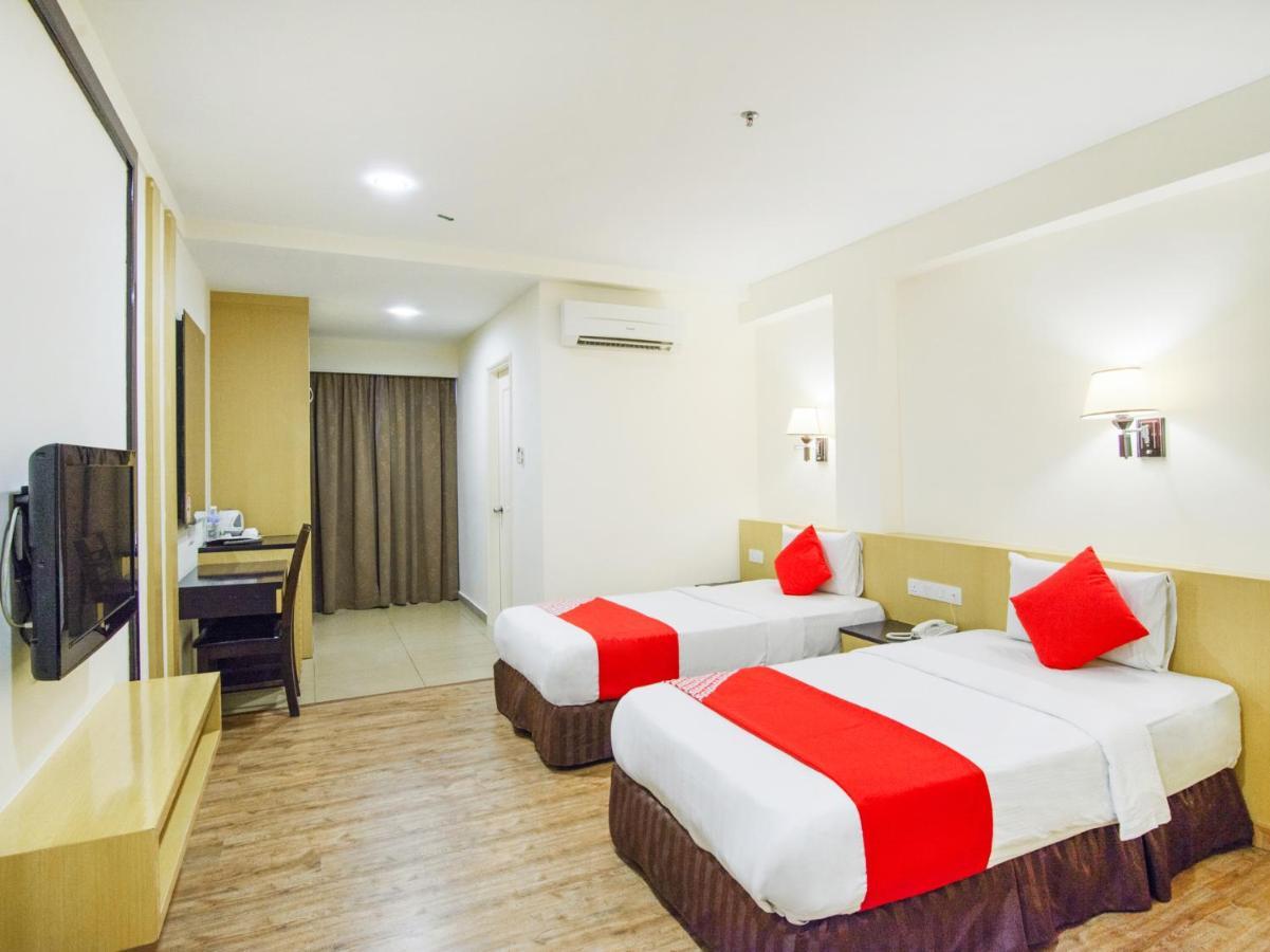 Oyo 371 Grand Eastern Hotel