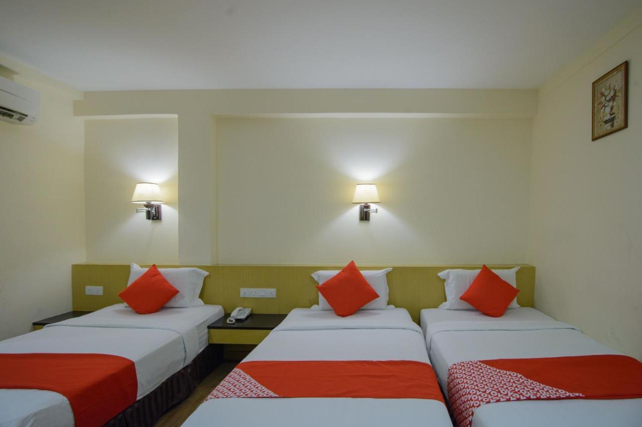 Oyo 371 Grand Eastern 2*