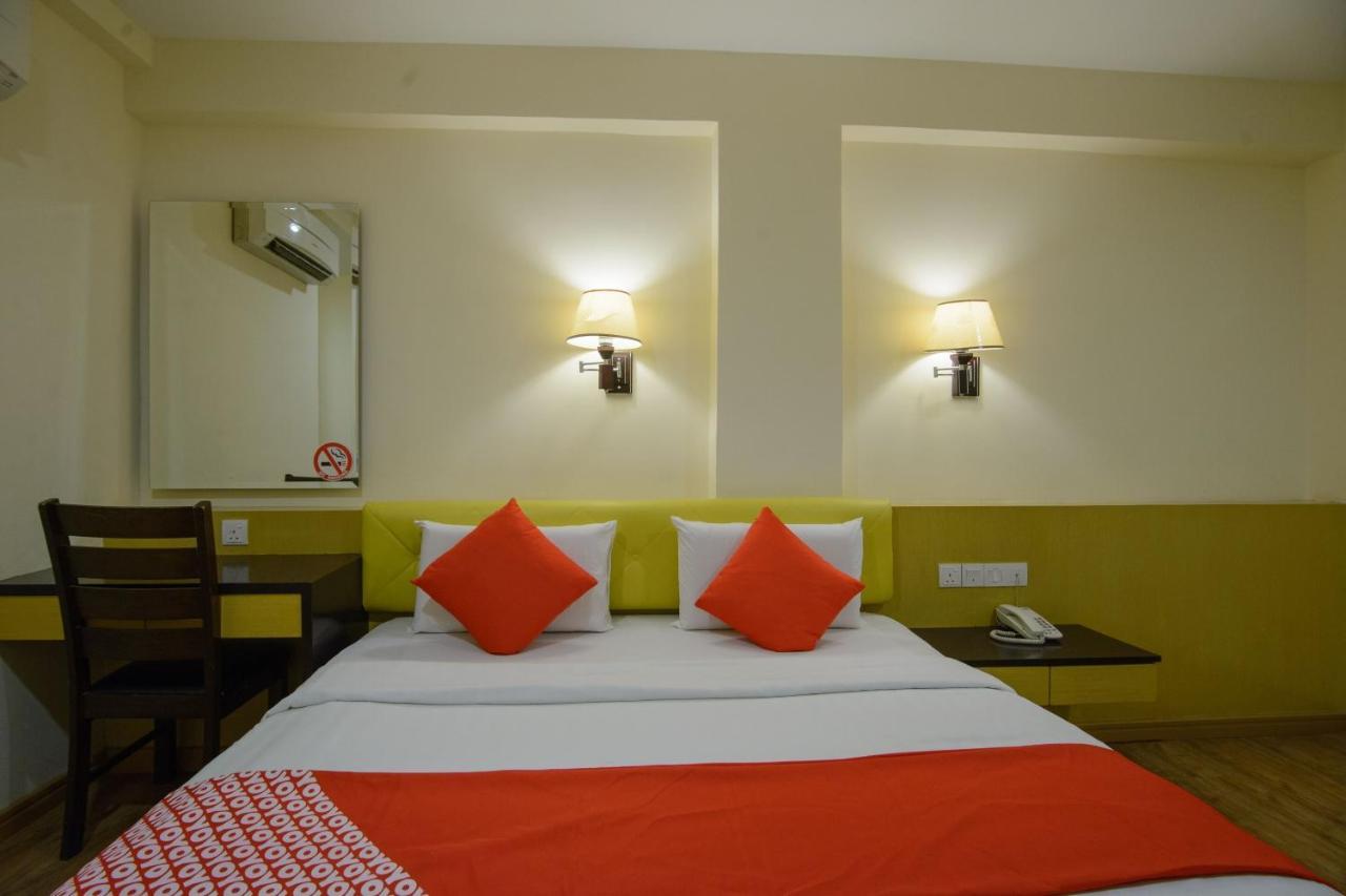 Oyo 371 Grand Eastern Hotel 2*